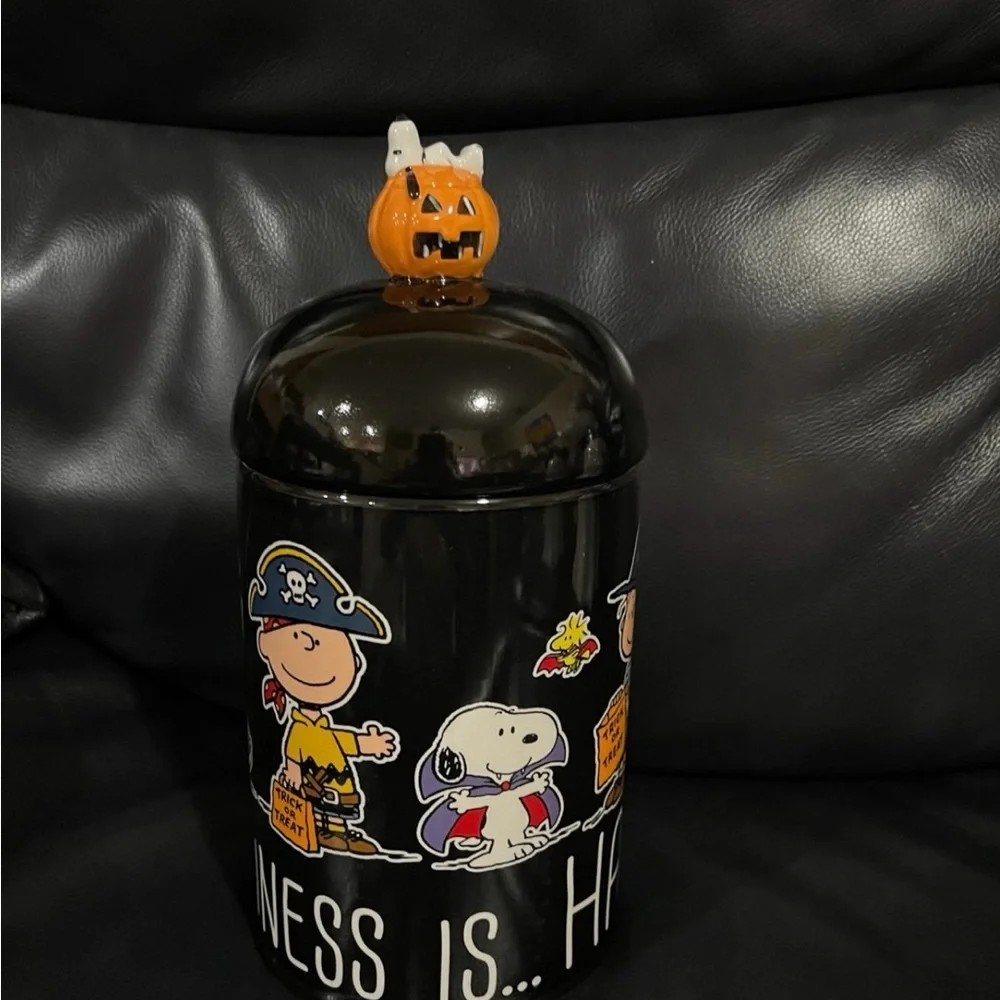 Peanuts Snoopy Halloween Canister “Hapiness is Halloween”